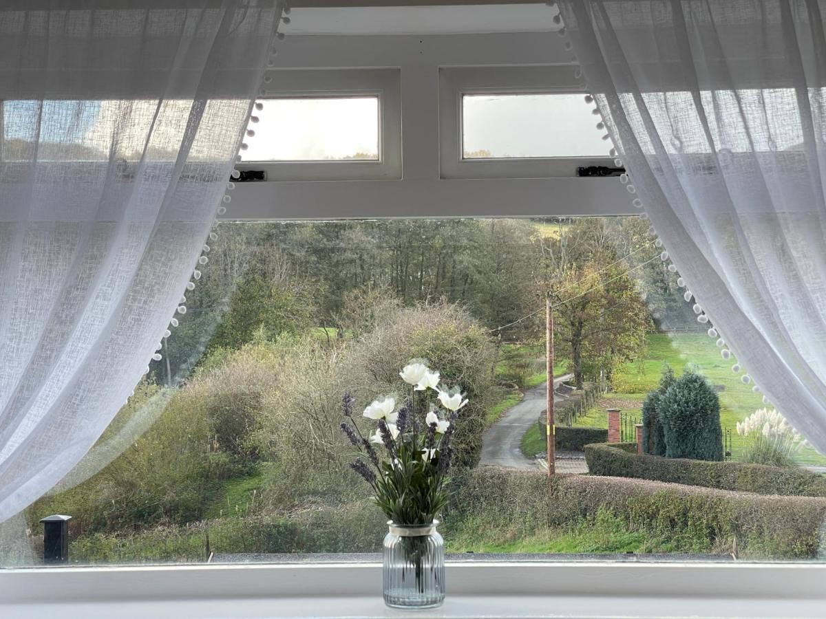 Tollgate House - Luxury Cozy Cottage - Huge Hot Tub - Alton Towers チードル エクステリア 写真